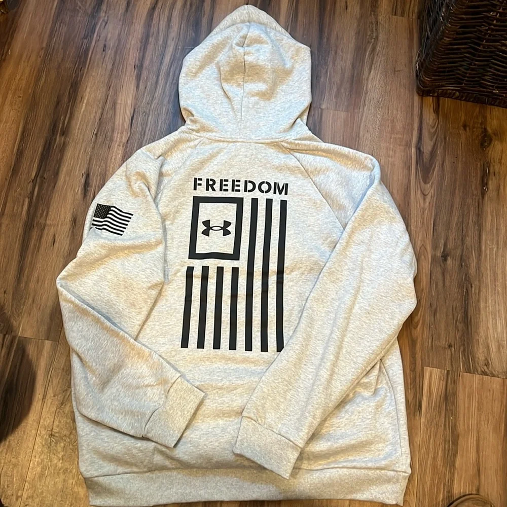 NWT 🇺🇸 Under Armour freedom hoodie - Picture 1 of 6